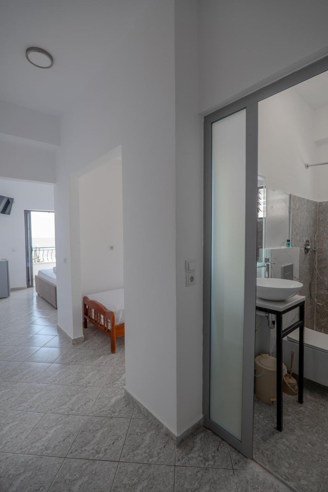 Sunset Aparthotel Sarande Ngoại thất bức ảnh