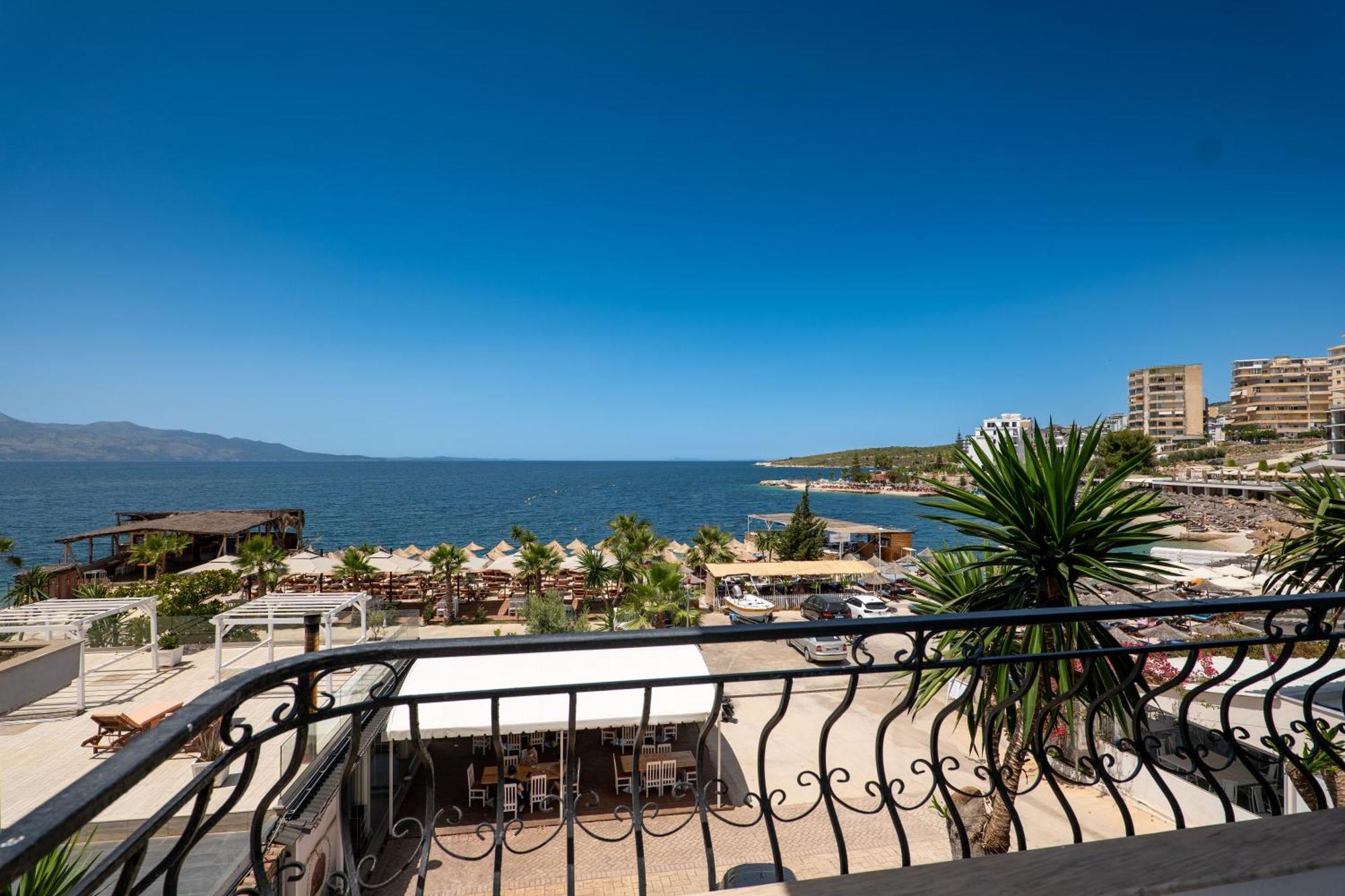 Sunset Aparthotel Sarande Ngoại thất bức ảnh